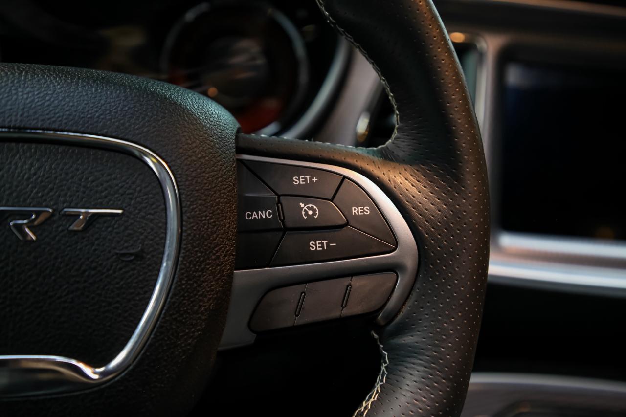 2017 Dodge Challenger SRT HELLCAT MANUAL 707HP  NOACCIDENT LOWKMS RARE Photo