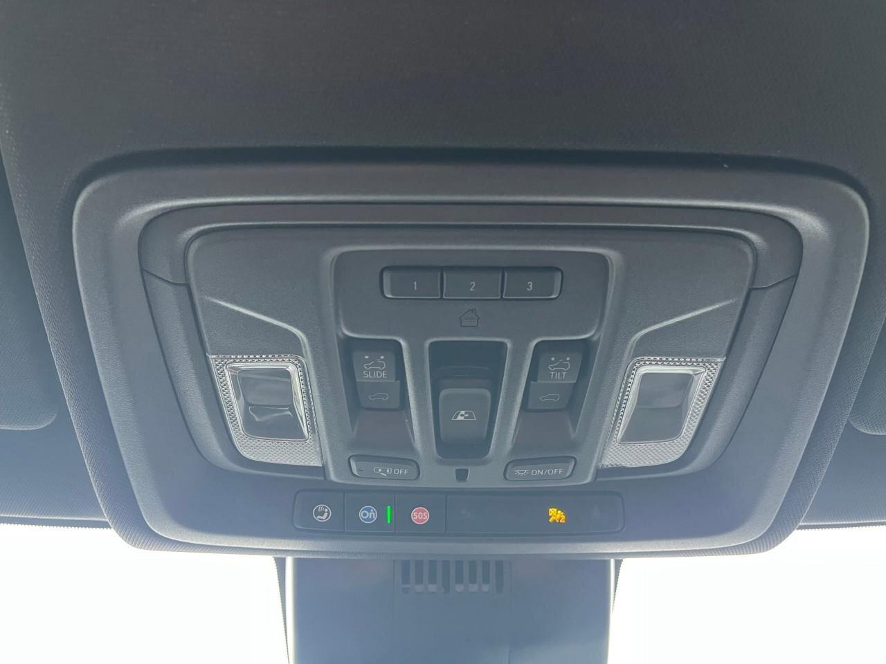 2025 GMC Sierra 1500 4WD Crew Cab 147  AT4 Photo