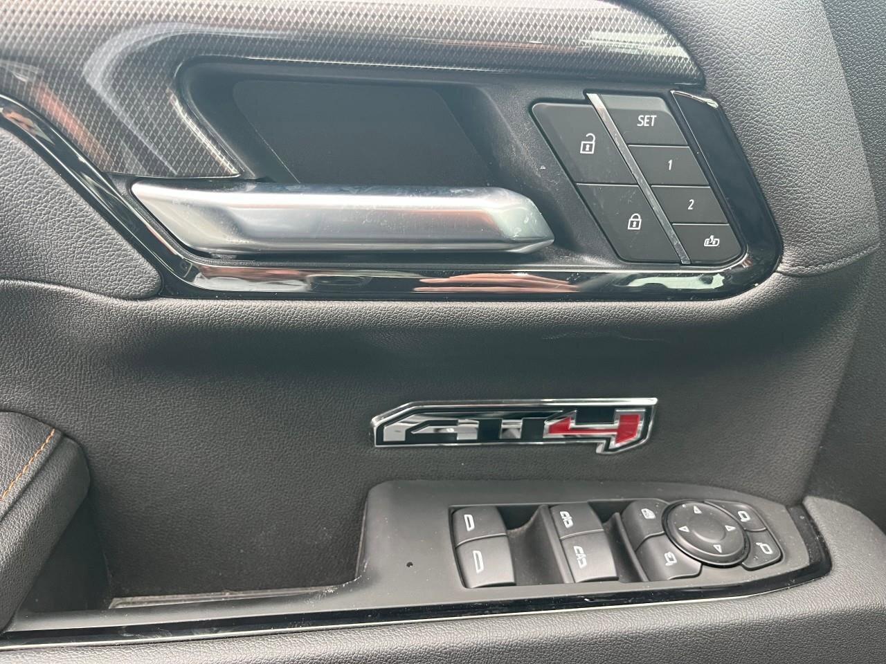 2025 GMC Sierra 1500 4WD Crew Cab 147  AT4 Photo