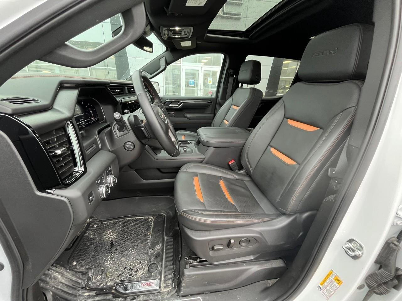 2025 GMC Sierra 1500 4WD Crew Cab 147  AT4 Photo