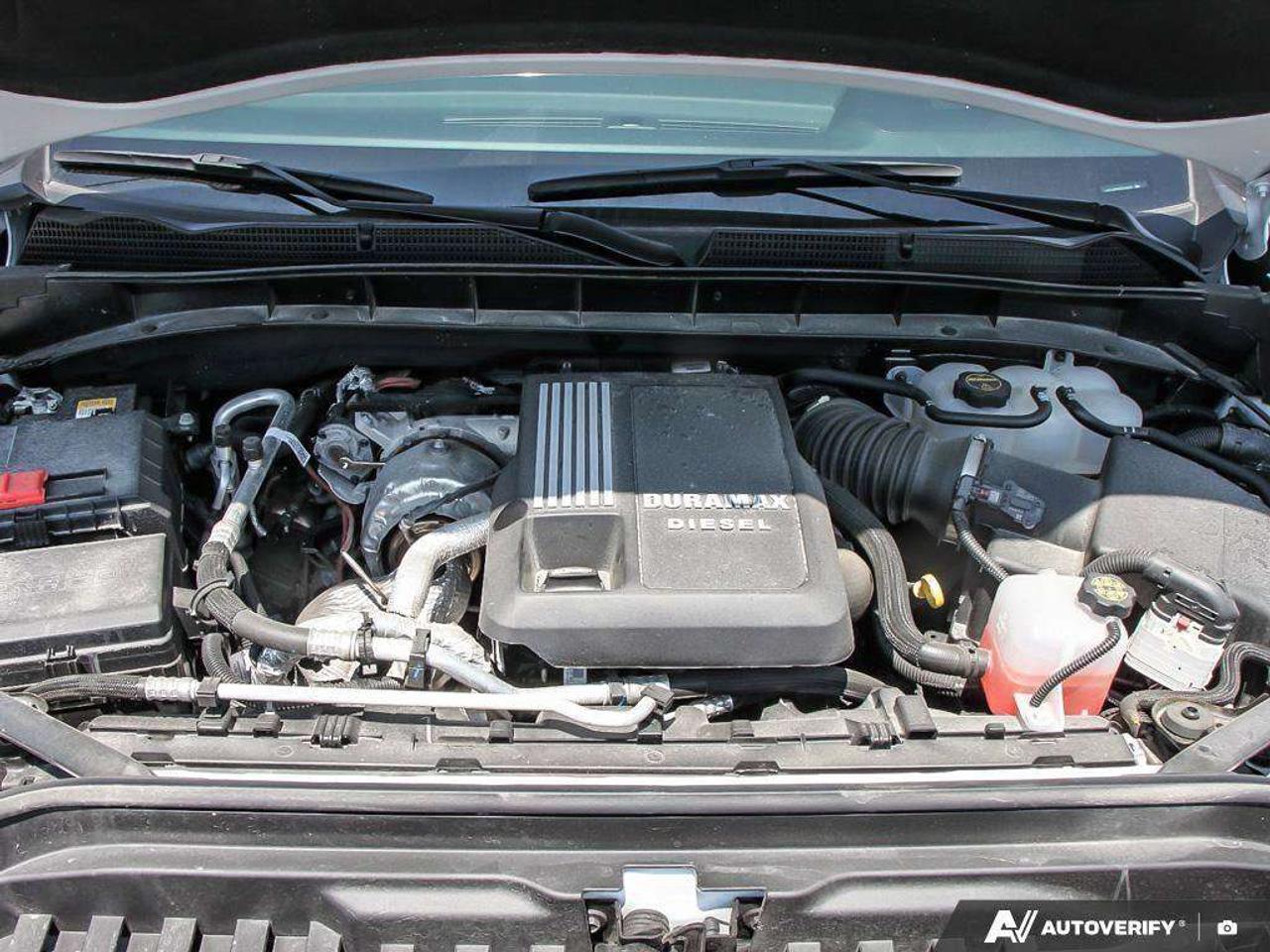 2025 GMC Sierra 1500 AT4, 3.0L DURAMAX, 4X4, ALLOYS, LEATHER, CERTIFIED-PREOWNED! Photo