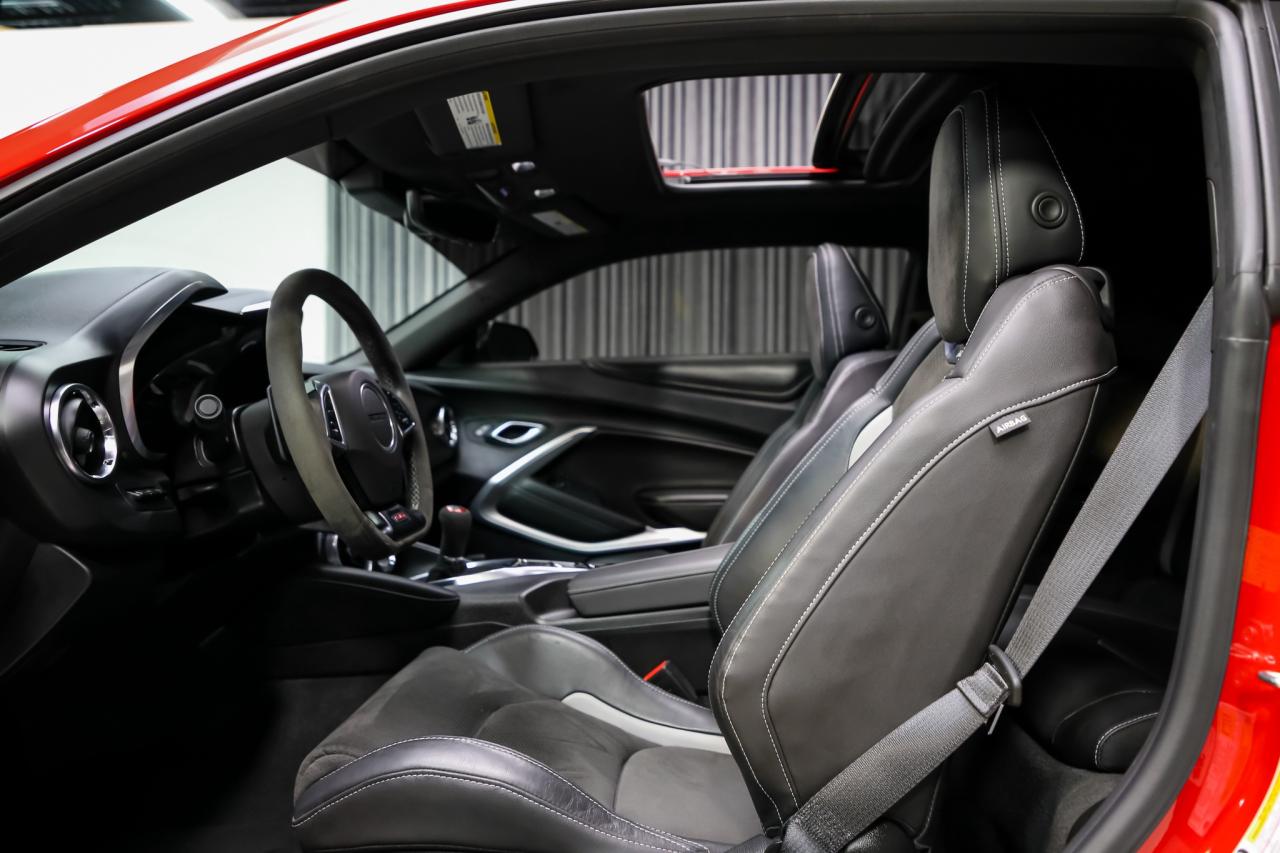 2024 Chevrolet Camaro 2SS 1LE 455HP MANUAL  LOADED NOACCIDENT LOWKMS Photo