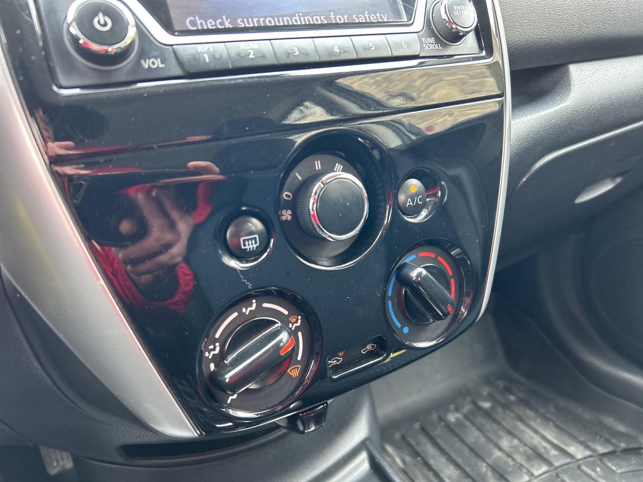 2015 Nissan Versa Note SV   Bluetooth   Backup Camera   SIRIUSXM Photo