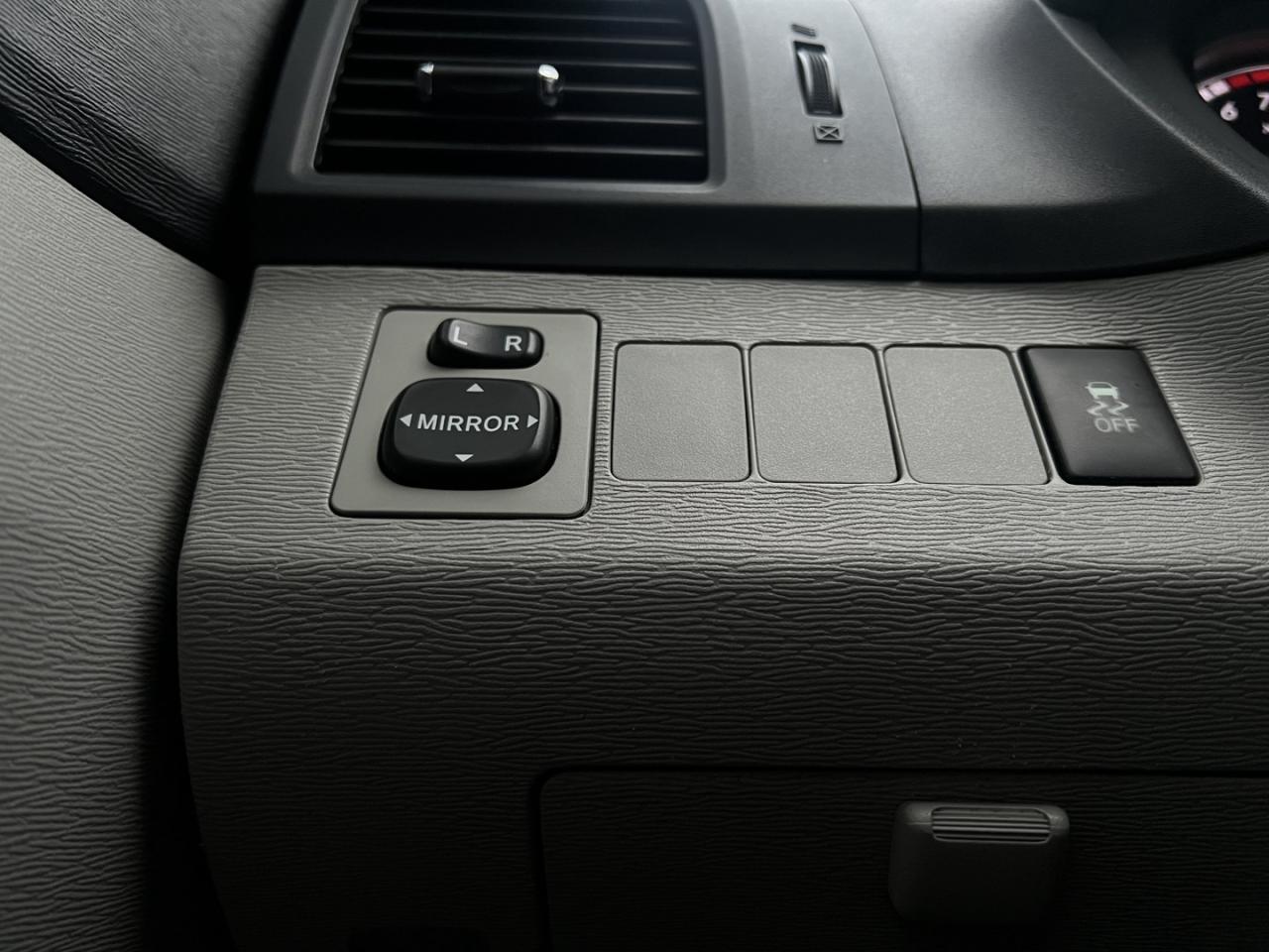 2011 Toyota Venza AWD V6   Alloys   Cruise Control   Power Options Photo