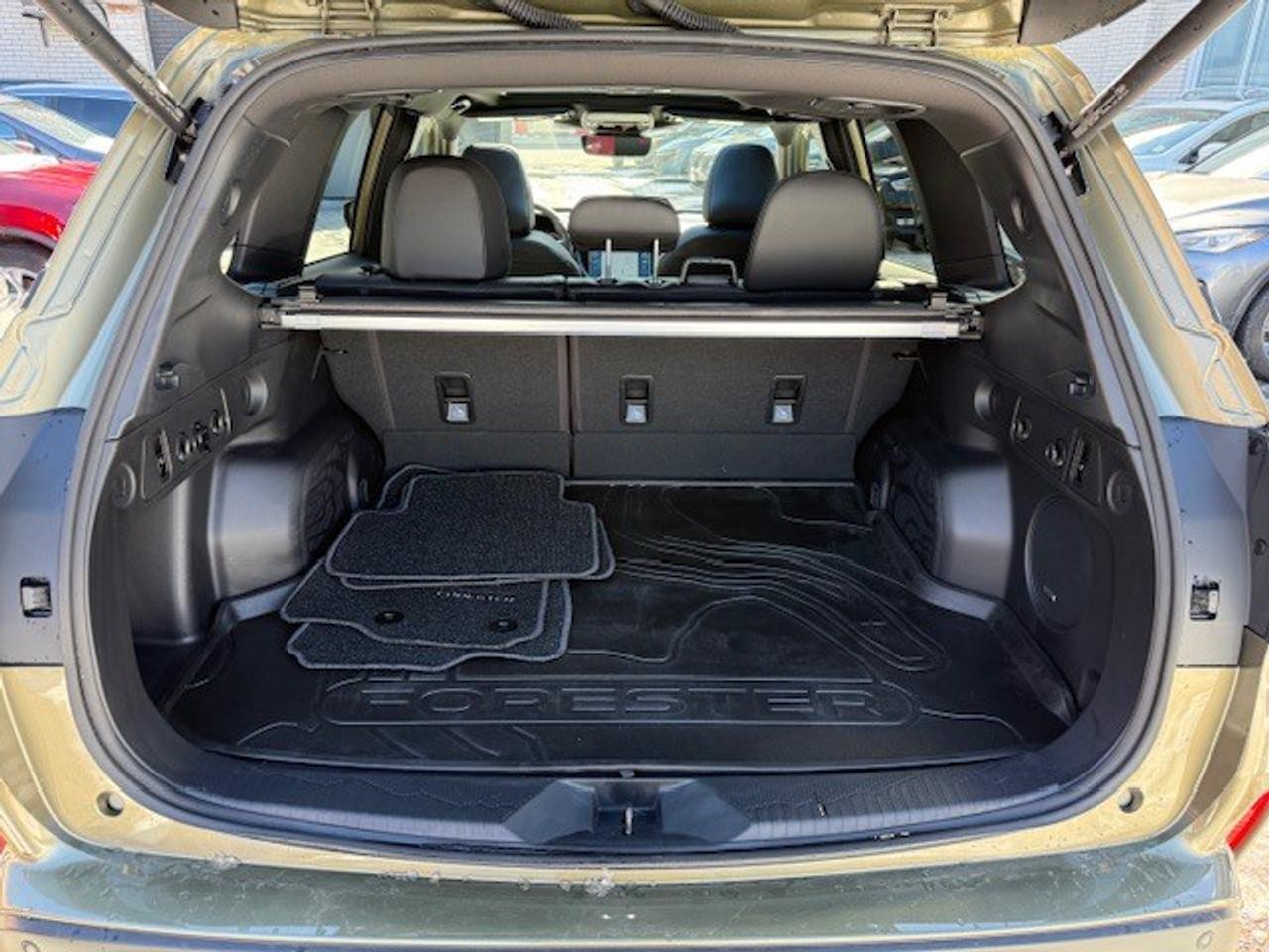 2025 Subaru Forester LIMITED AWD Photo