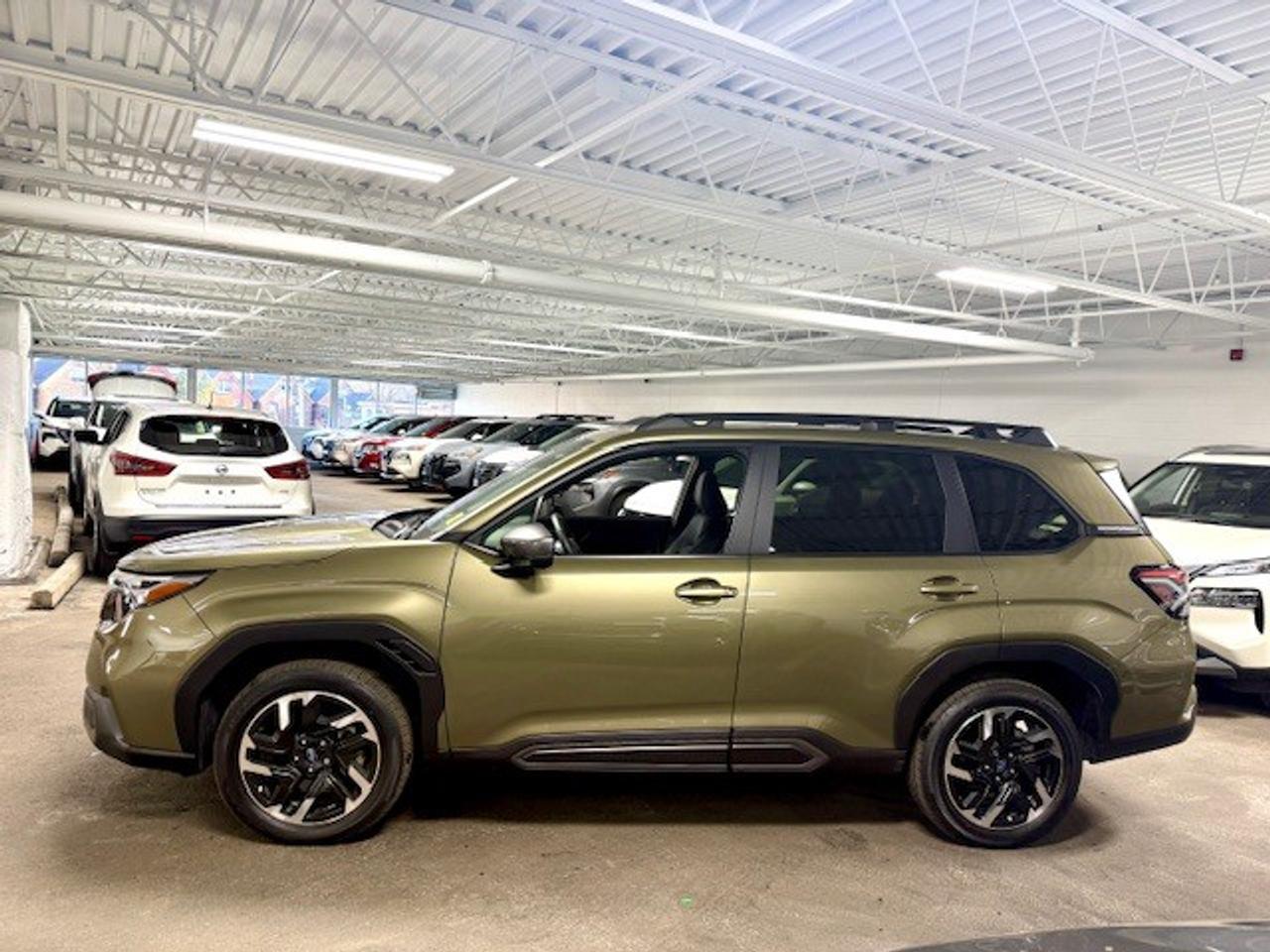 2025 Subaru Forester LIMITED, LEATHER, NAVI, APPLE CARPLAY, SUNROOF, WI Photo