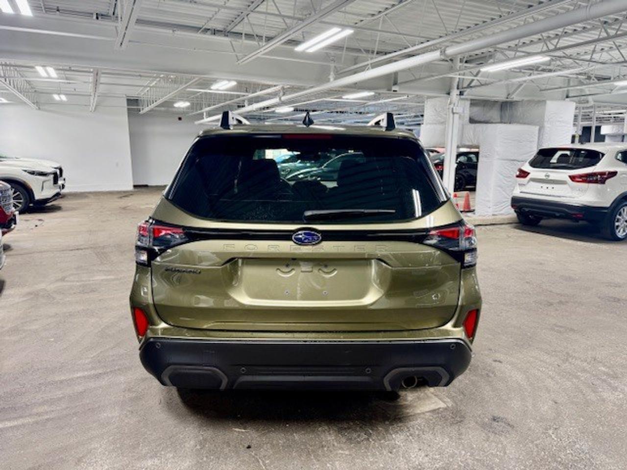 2025 Subaru Forester LIMITED, LEATHER, NAVI, APPLE CARPLAY, SUNROOF, WI Photo