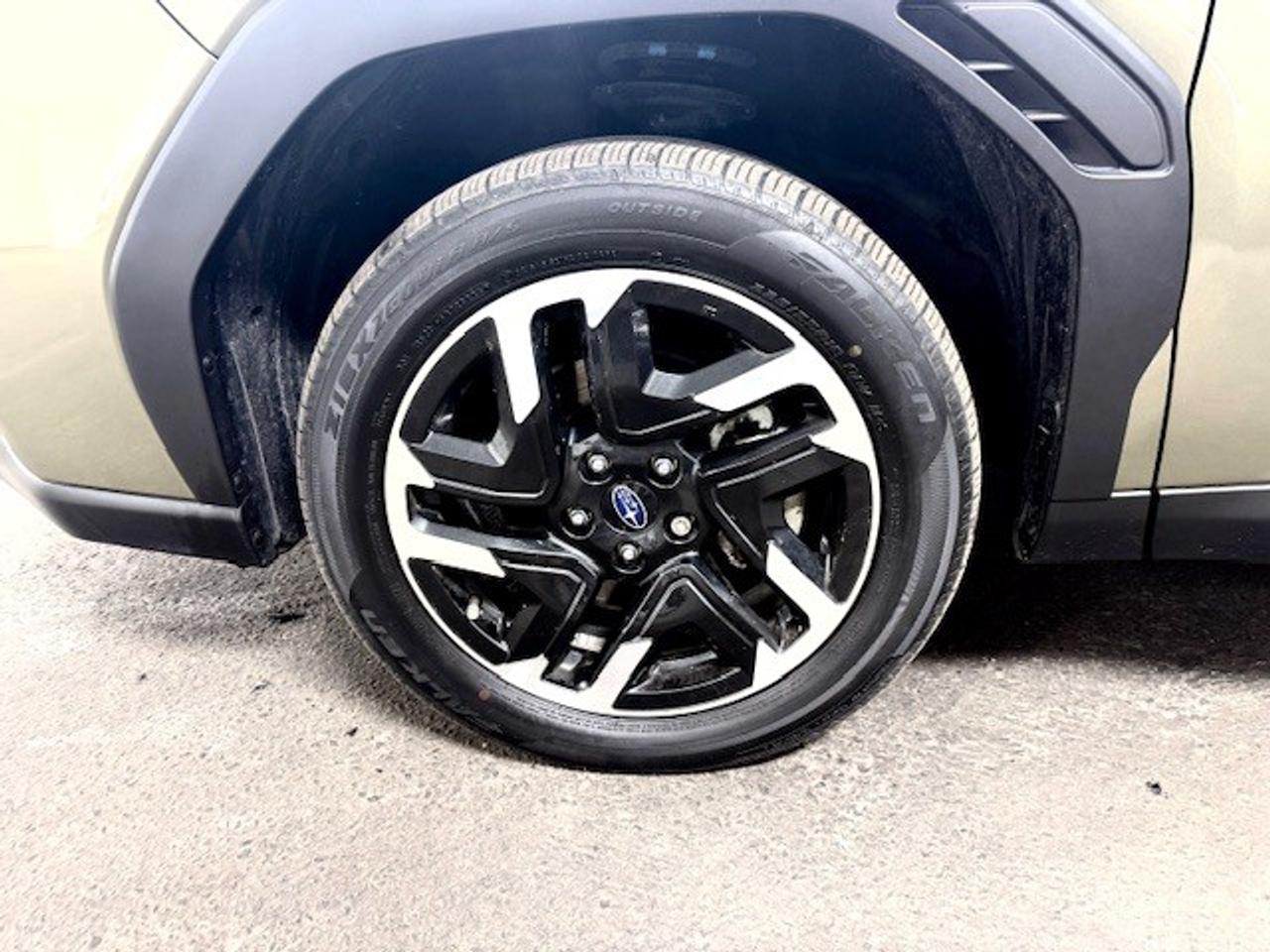 2025 Subaru Forester LIMITED, LEATHER, NAVI, APPLE CARPLAY, SUNROOF, WI Photo