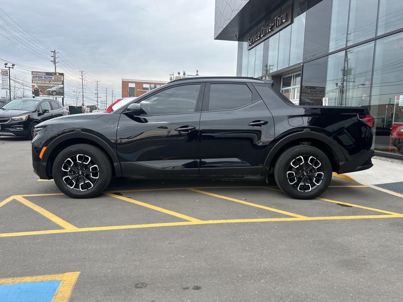 2023 Hyundai Santa Cruz Trend AWD   Starting from 5.29% OAC Photo