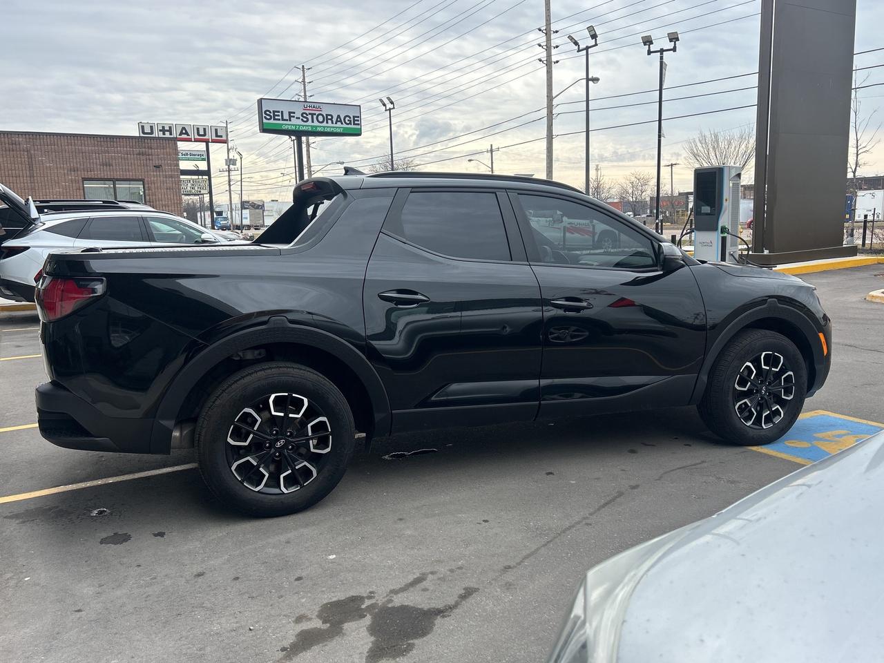 2023 Hyundai Santa Cruz Trend AWD   Starting from 5.29% OAC Photo