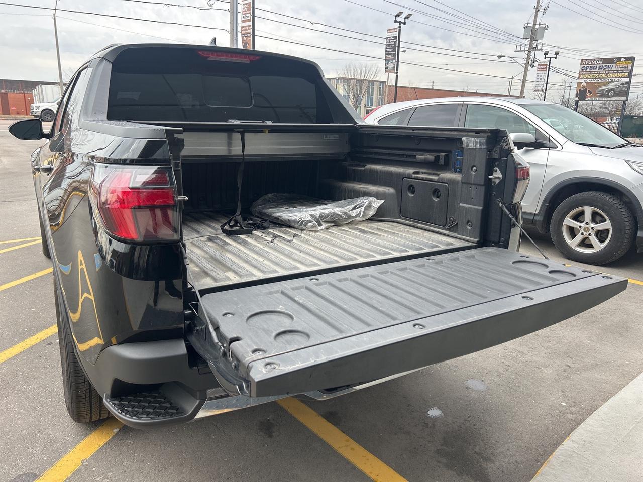 2023 Hyundai Santa Cruz Trend AWD   Starting from 5.29% OAC Photo