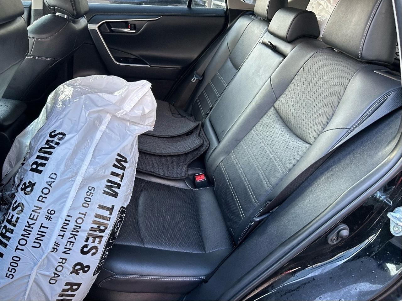 2025 Toyota RAV4 Hybrid Limited AWD   CLEAN CARFAX   ONE OWNER Photo