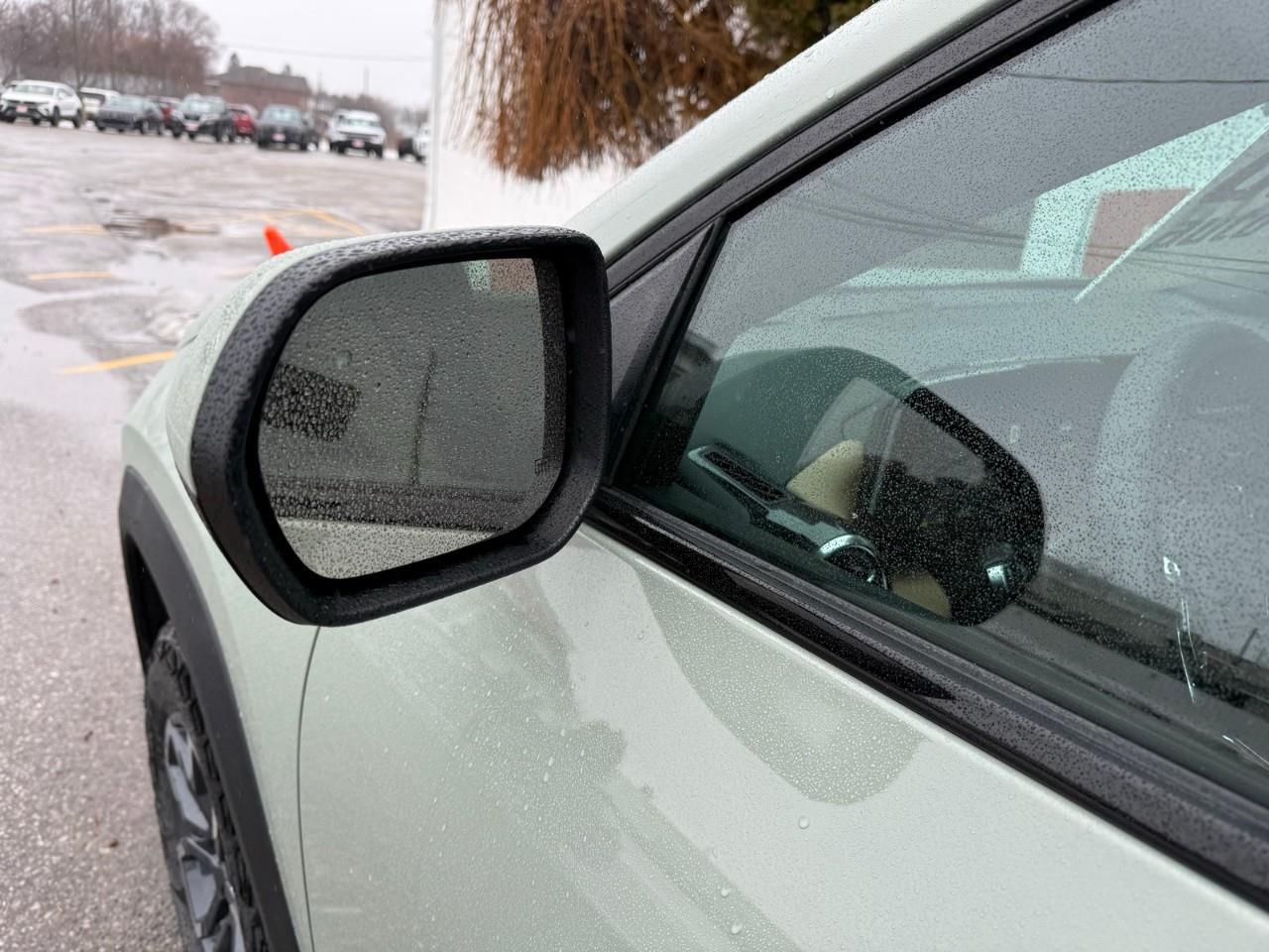 2025 Chevrolet Equinox ACTIV 4dr All-Wheel Drive Photo