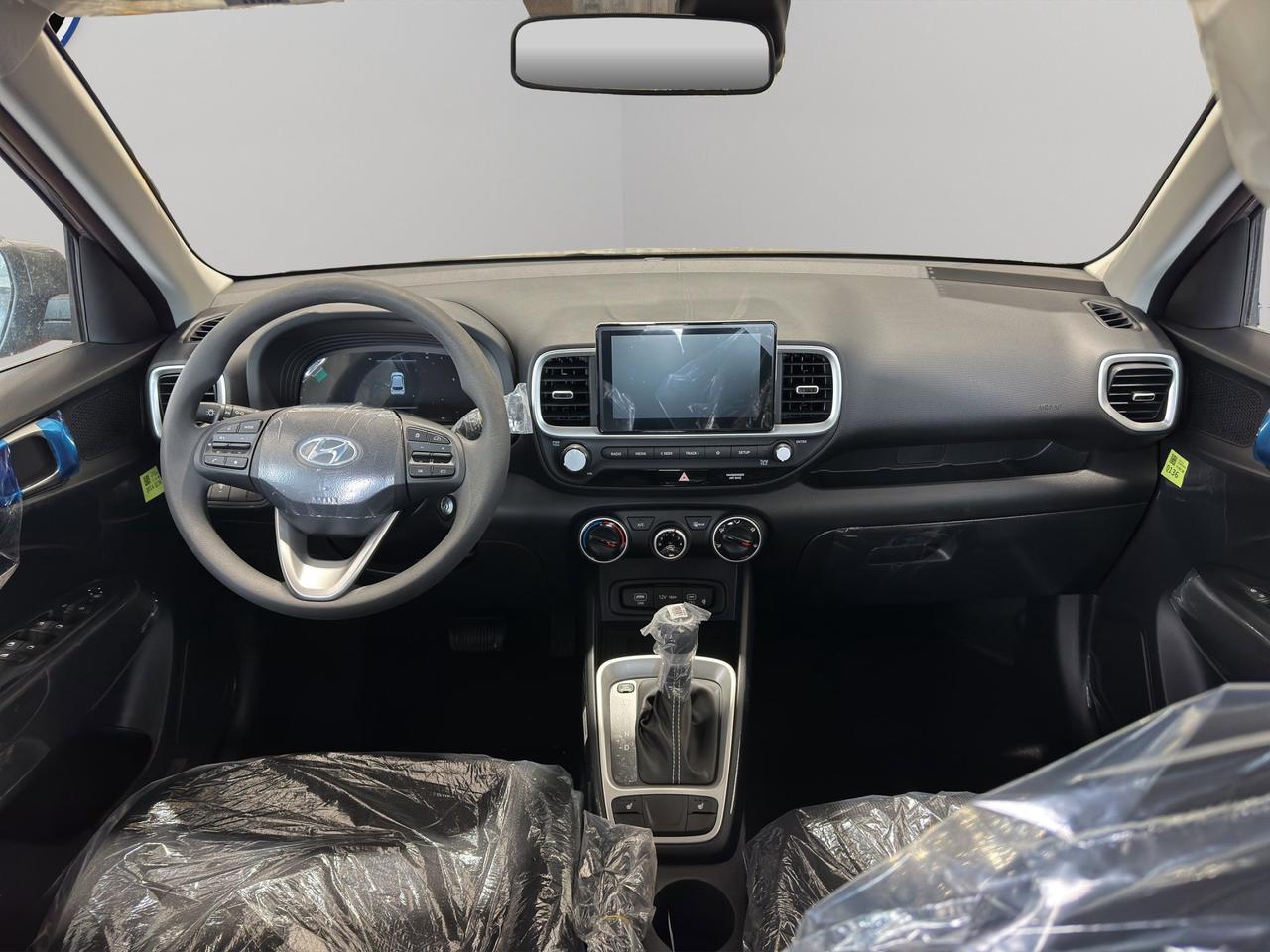 2026 Hyundai Venue Essential Photo