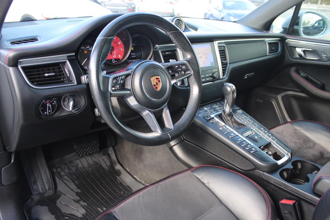 2018 Porsche Macan GTS   No Accident   Clean Carfax   Safety Included Photo