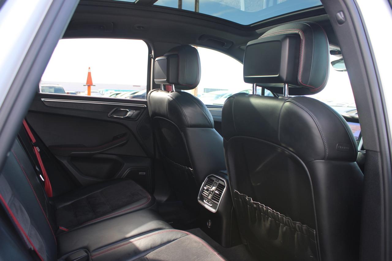 2018 Porsche Macan GTS   No Accident   Clean Carfax   Safety Included Photo