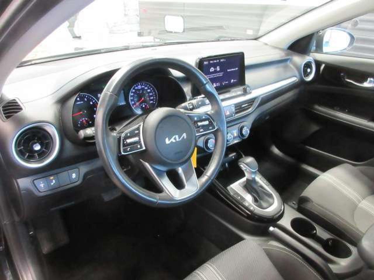 2024 Kia Forte EX, ALLOYS, A/C, HTD. SEATS, APPLE/ANDROID, 51K! Photo