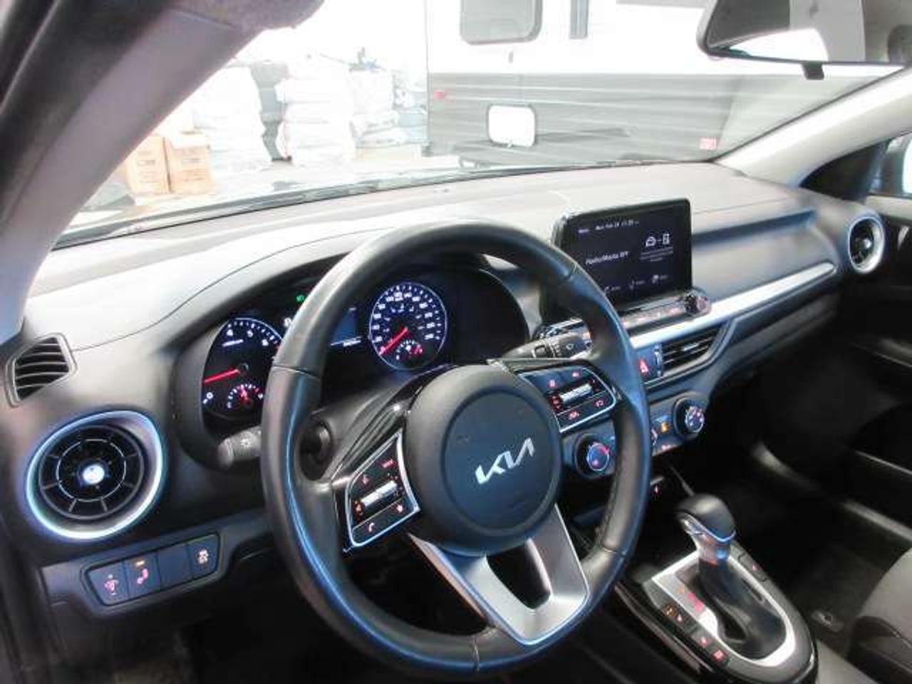 2024 Kia Forte EX, ALLOYS, A/C, HTD. SEATS, APPLE/ANDROID, 44K! Photo