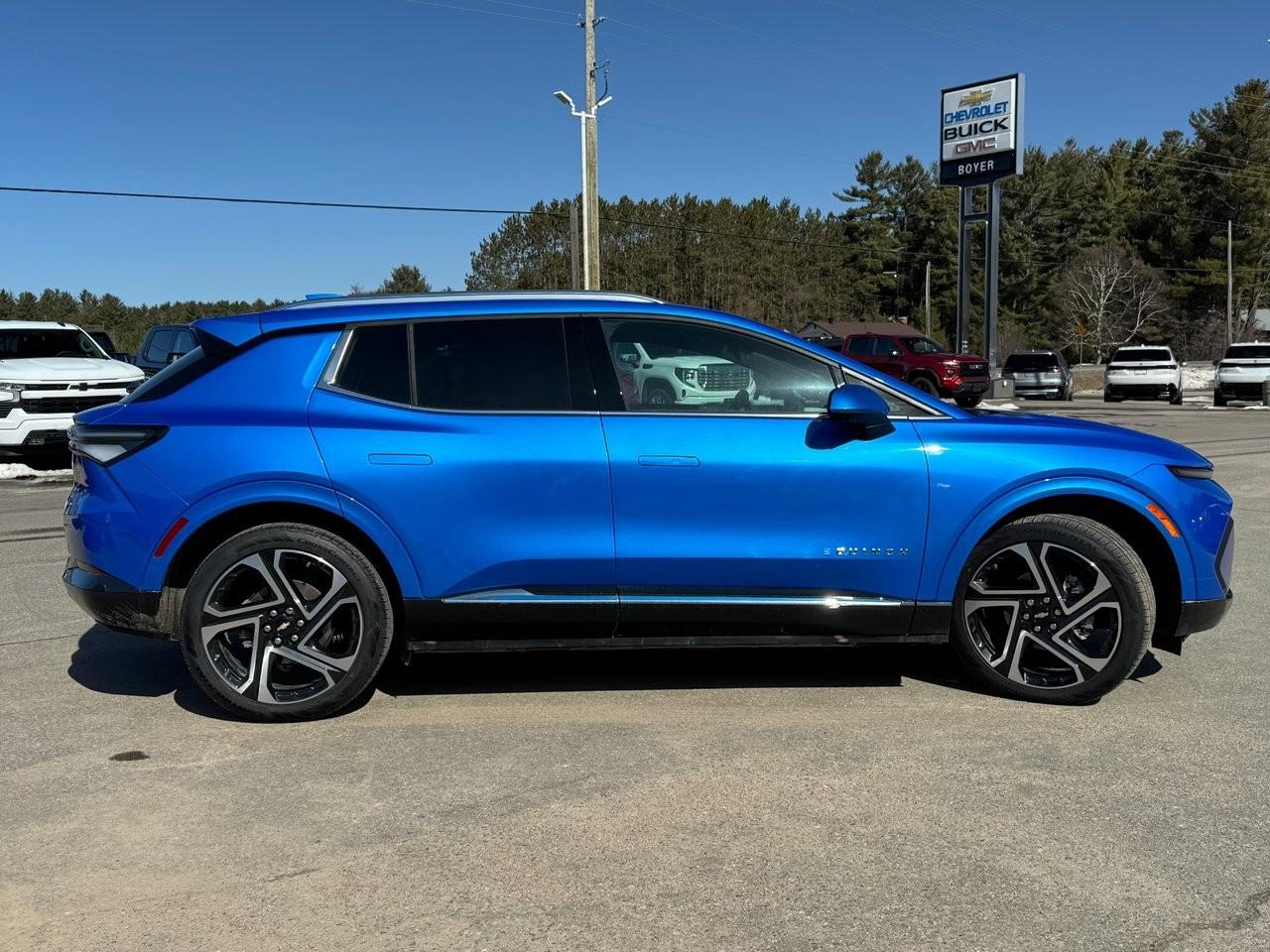 2025 Chevrolet Equinox EV 4dr LT Photo