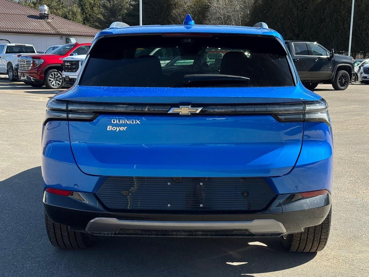 2025 Chevrolet Equinox EV 4dr LT Photo