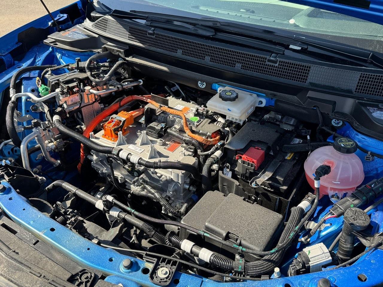 2025 Chevrolet Equinox EV 4dr LT Photo