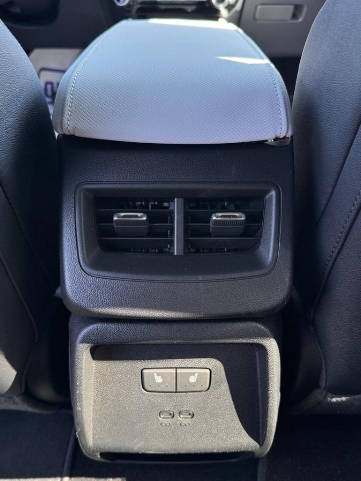 2025 Chevrolet Equinox EV 4dr LT Photo