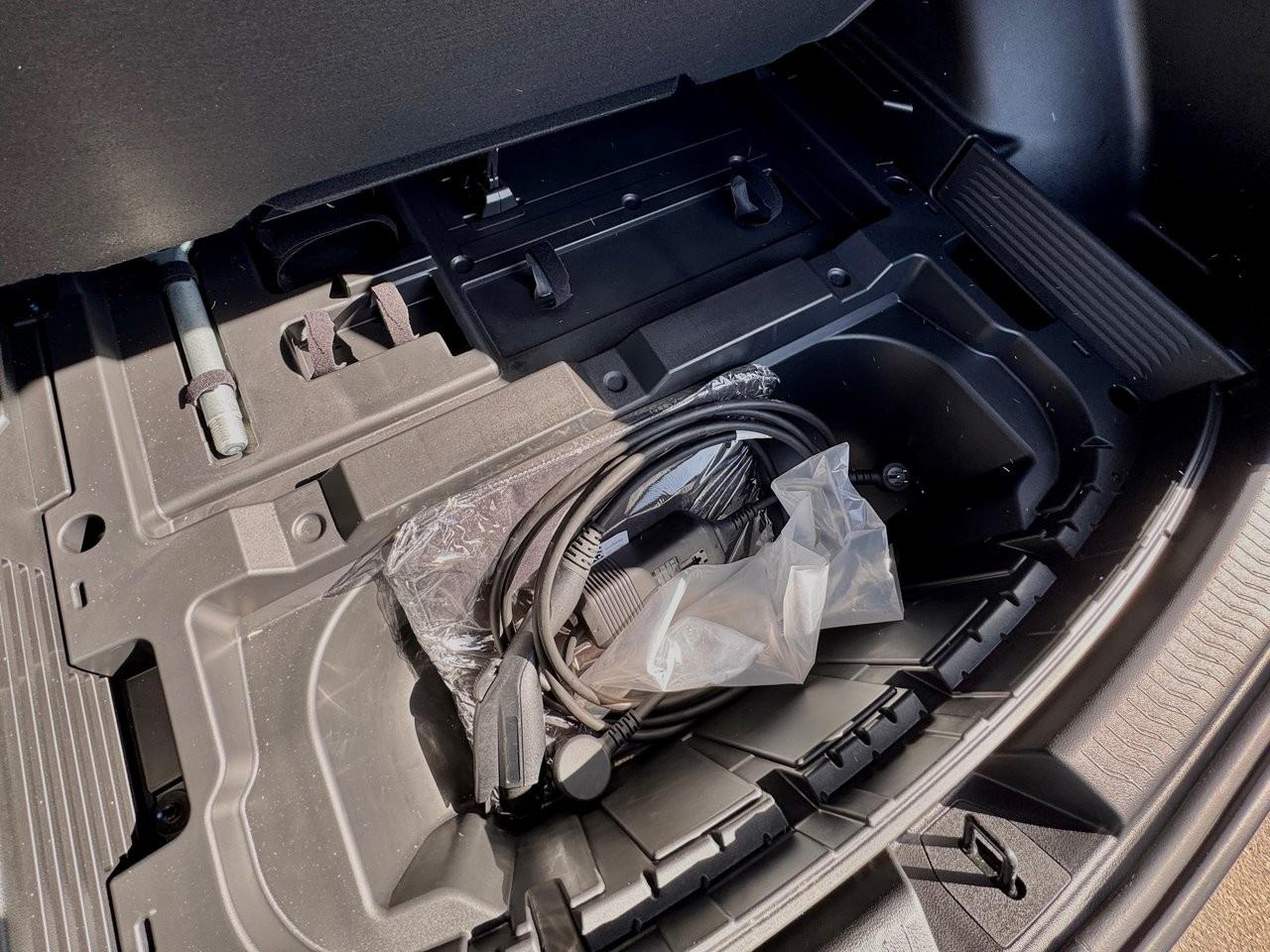 2025 Chevrolet Equinox EV 4dr LT Photo