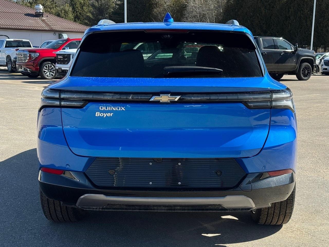 2025 Chevrolet Equinox EV 4dr LT Photo