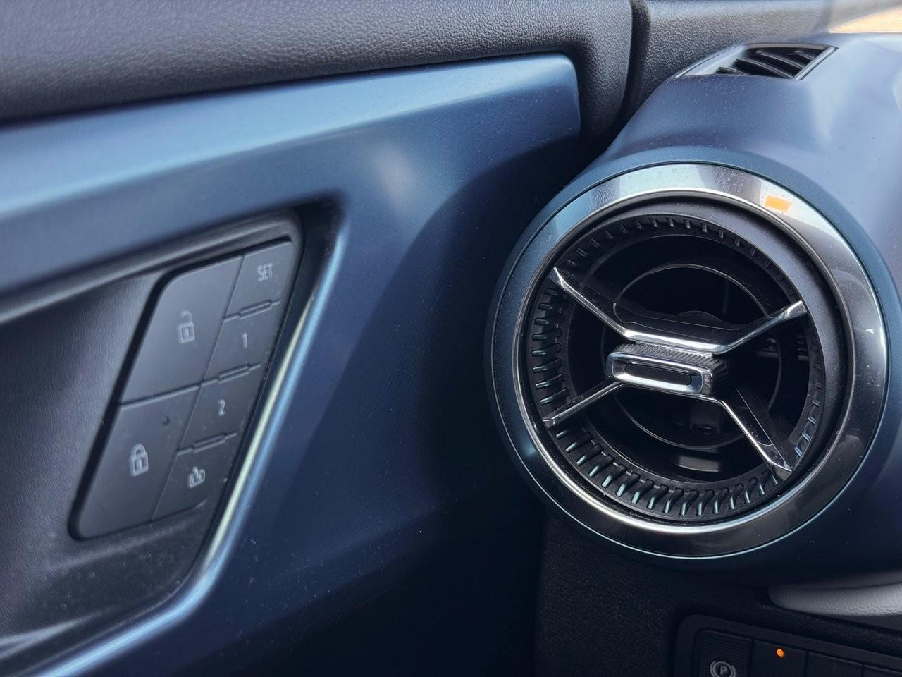 2025 Chevrolet Equinox EV 4dr LT Photo