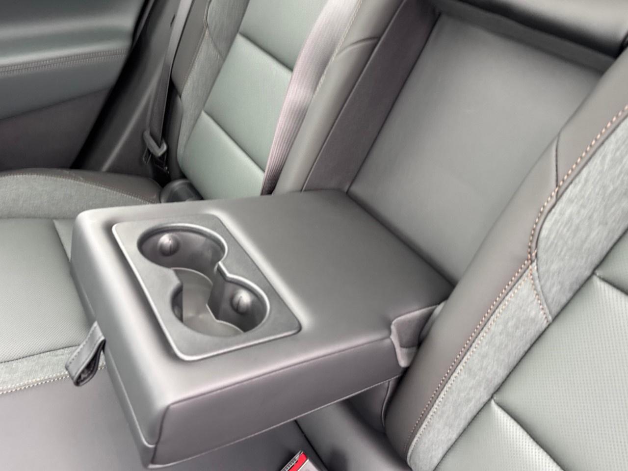 2026 GMC Terrain AWD AT4 Photo