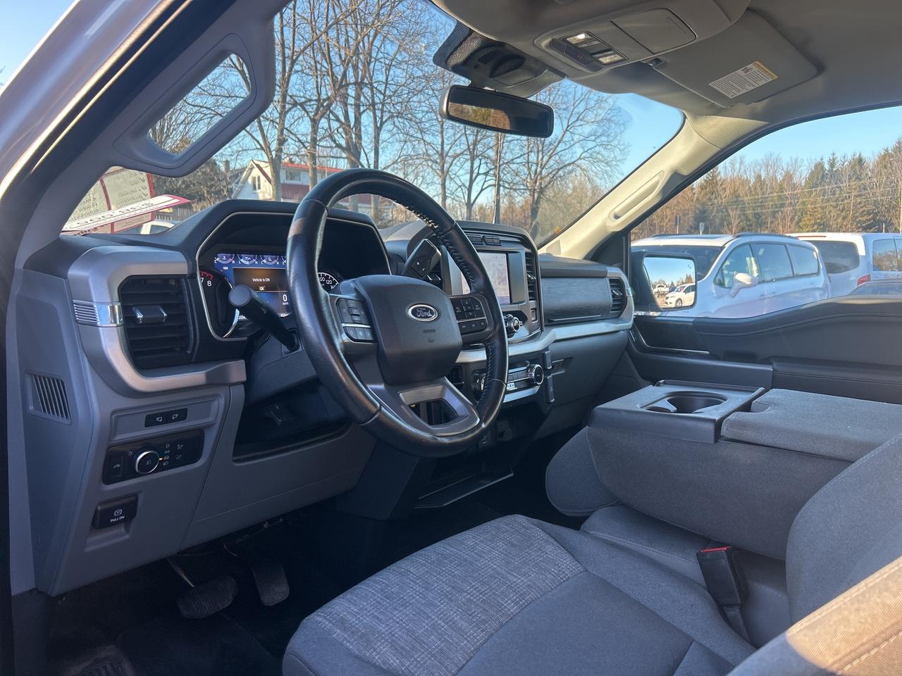 2022 Ford F-150 XLT, 5.5 FT BOX, CLEAN CARFAX, 6 PASS, BACK UP CAM Photo