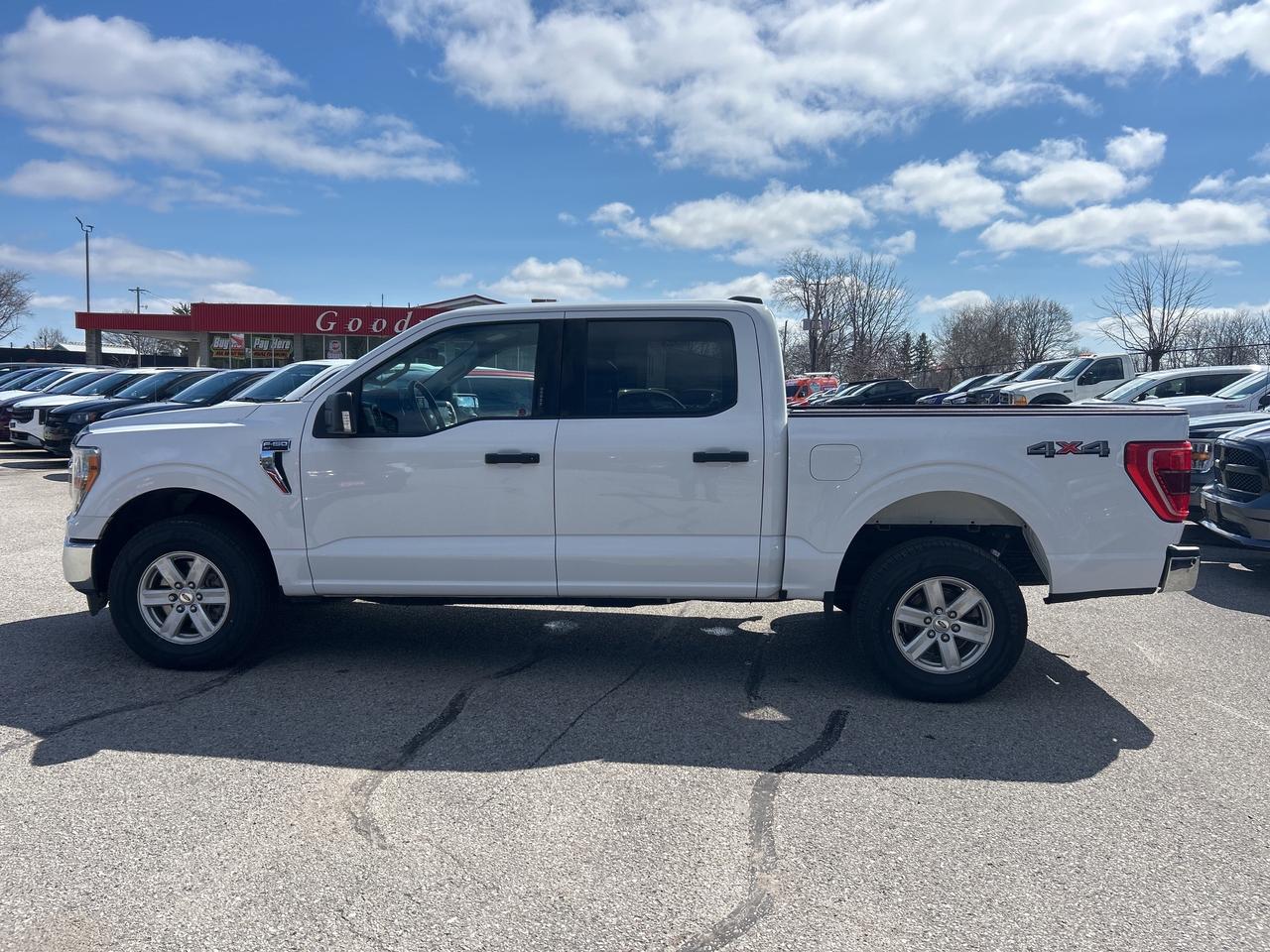 2022 Ford F-150 XLT, 5.5 FT BOX, CLEAN CARFAX, 6 PASS, BACK UP CAM Photo2