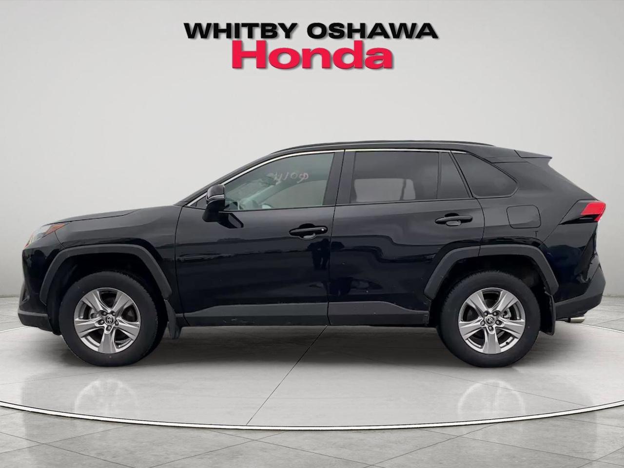 2025 Toyota RAV4 XLE Photo