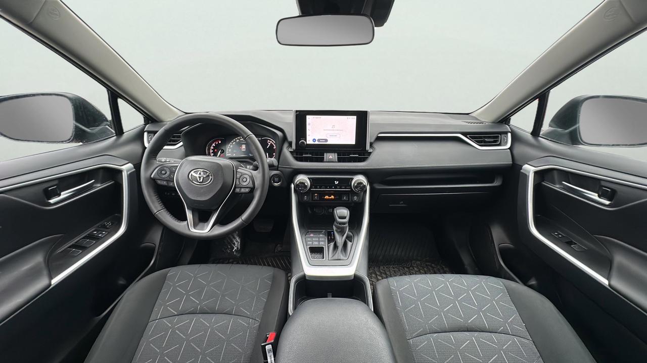 2025 Toyota RAV4 XLE Photo