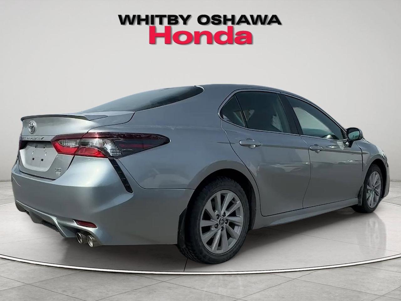 2024 Toyota Camry SE Photo
