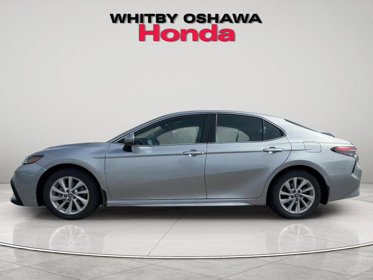 2024 Toyota Camry SE Photo