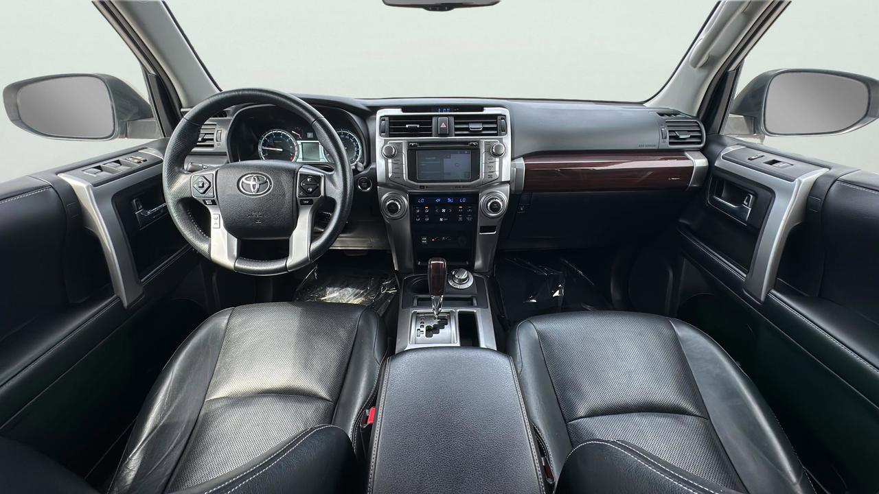 2019 Toyota 4Runner SR5 Photo