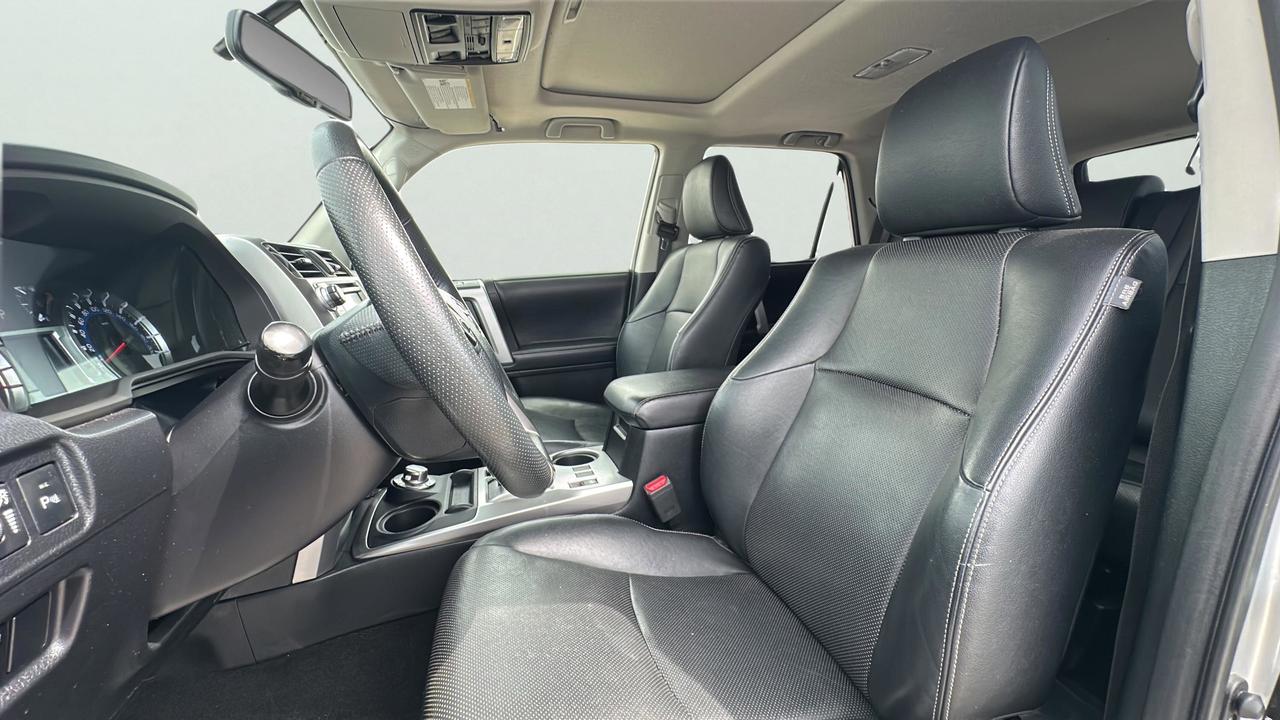 2019 Toyota 4Runner SR5 Photo