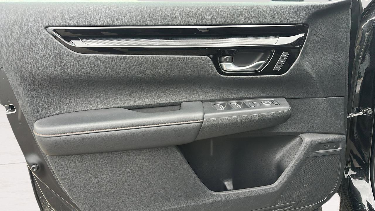 2024 Honda CR-V Hybrid Touring Photo