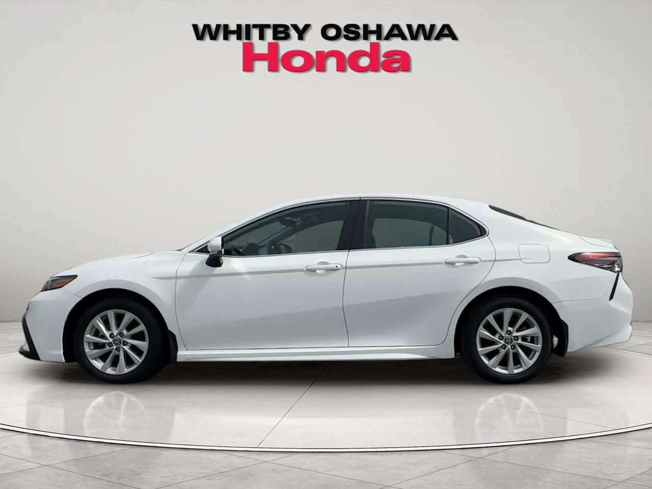2024 Toyota Camry SE Photo