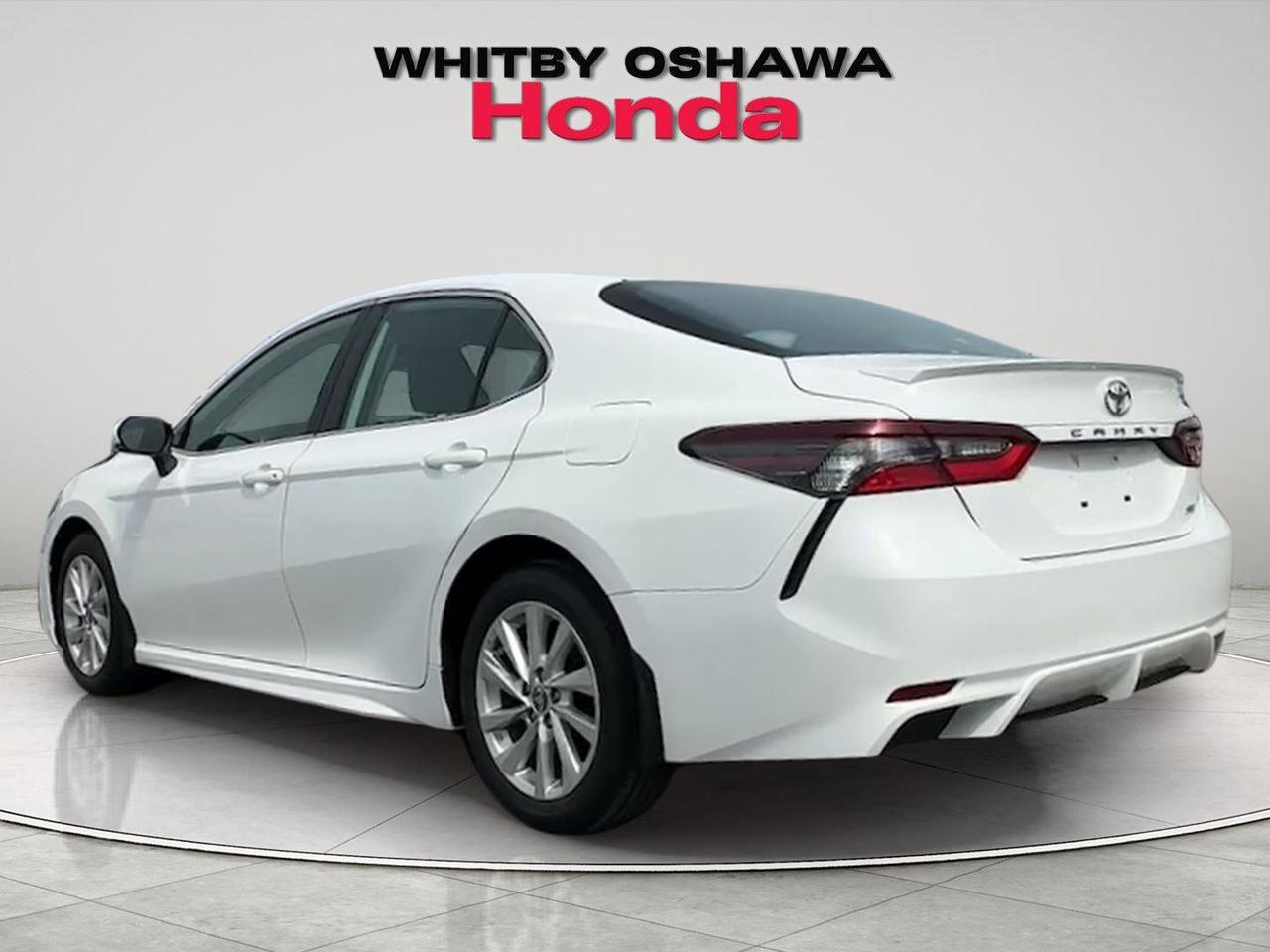 2024 Toyota Camry SE Photo2