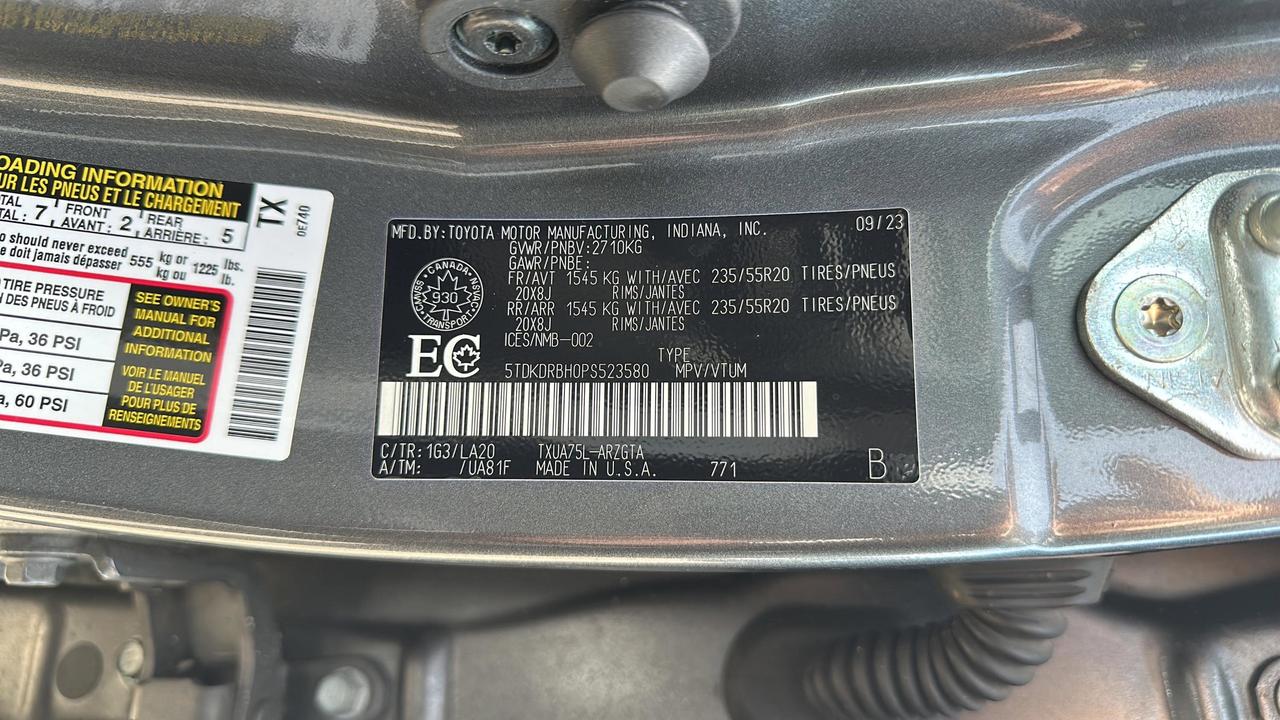 2023 Toyota Highlander LIMITED  Photo