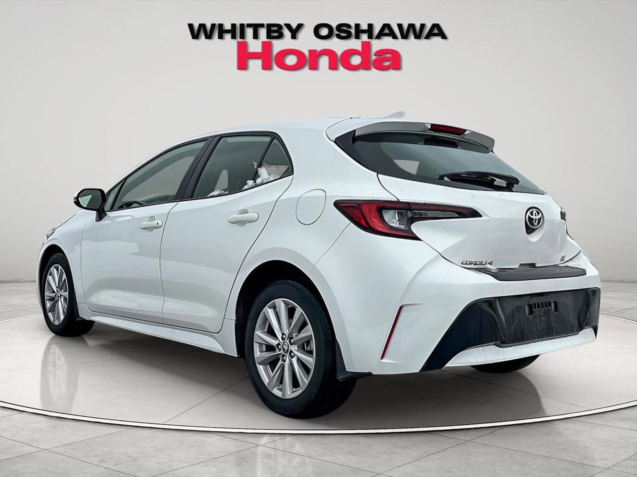 2025 Toyota Corolla Hatchback BASE Photo2