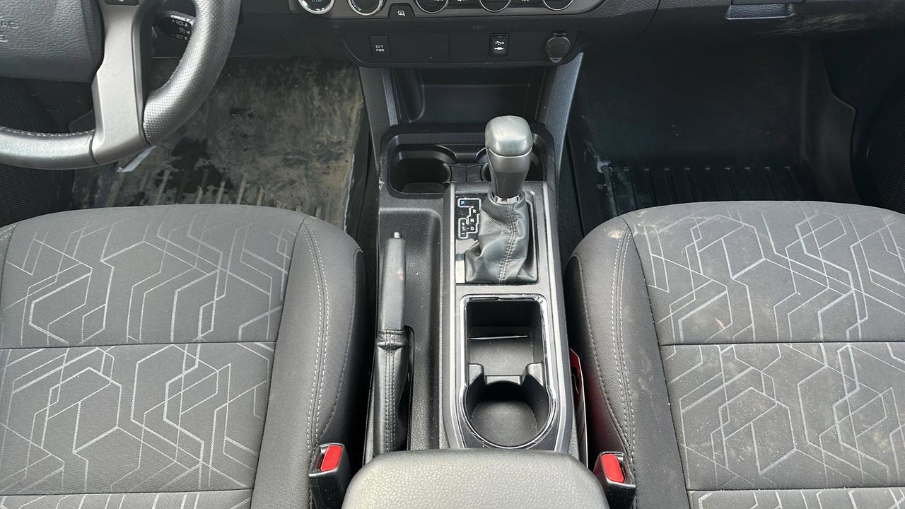 2017 Toyota Tacoma TRD Sport Photo
