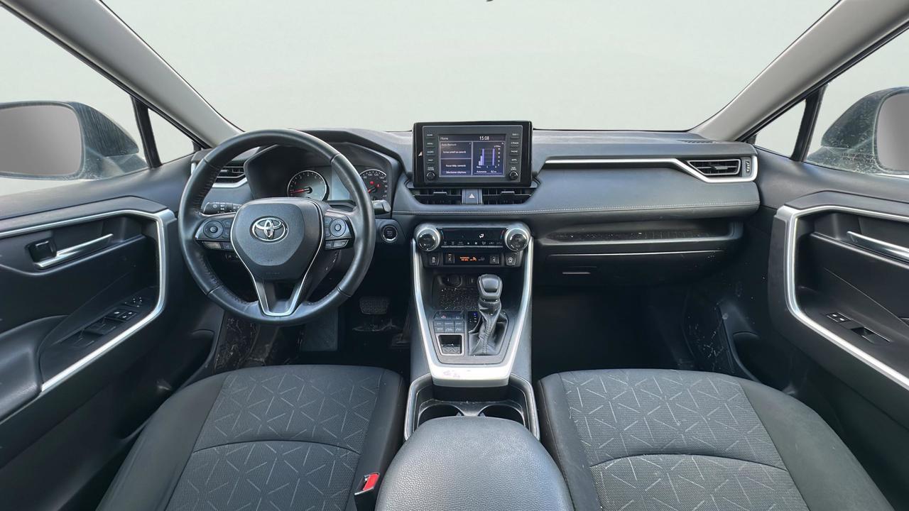 2021 Toyota RAV4 XLE Photo