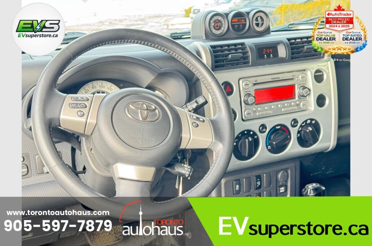 2014 Toyota FJ Cruiser Trail Teams Ultimate Edition Photo