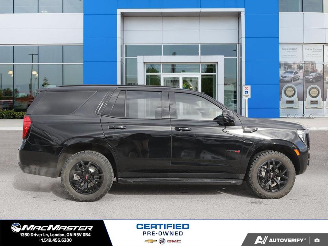 2023 GMC Yukon AT4 4X4 Photo