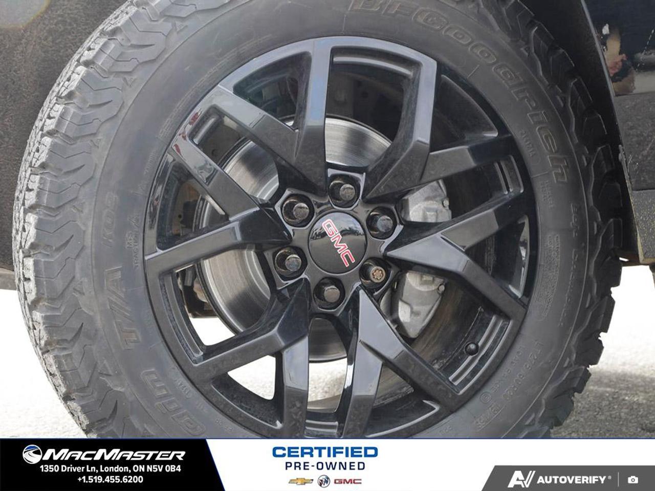 2023 GMC Yukon AT4 4X4 Photo