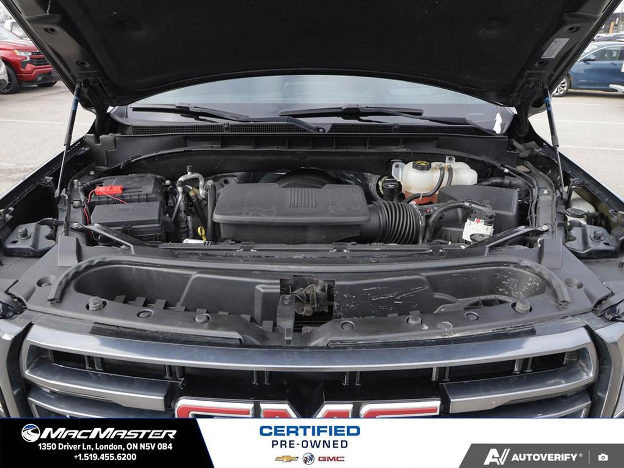 2023 GMC Yukon AT4 4X4 Photo