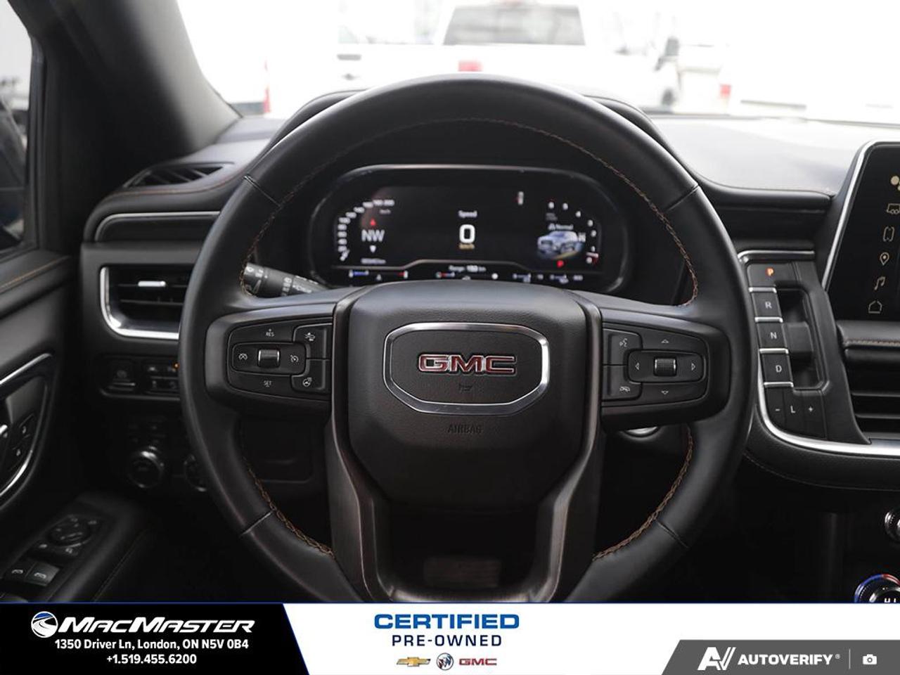 2023 GMC Yukon AT4 4X4 Photo